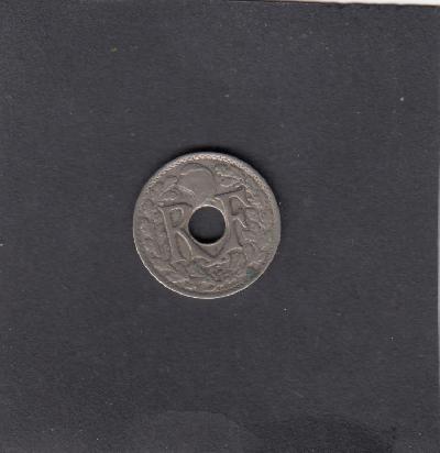 Beschrijving: 10 Centimes HOLE